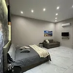 Trentanove Napels
