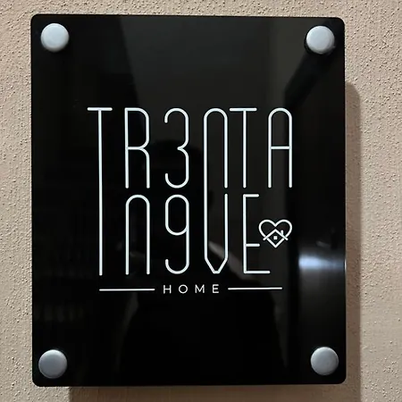 Trentanove * Napels